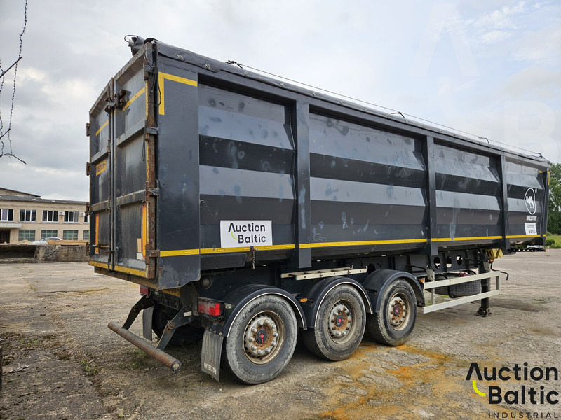 Wielton NW-3 - Curtainsider semi-trailer: picture 3 Wielton NW-3 - Curtainsider semi-trailer: picture 3