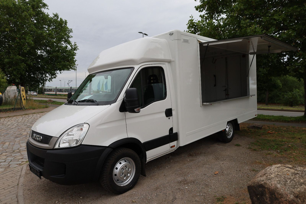 Iveco C30C/ FOODTRUCK/ Daily - Box van: picture 4 Iveco C30C/ FOODTRUCK/ Daily - Box van: picture 4