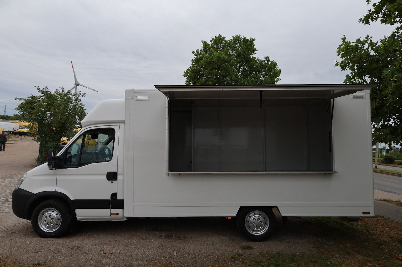 Iveco C30C/ FOODTRUCK/ Daily - Box van: picture 2 Iveco C30C/ FOODTRUCK/ Daily - Box van: picture 2