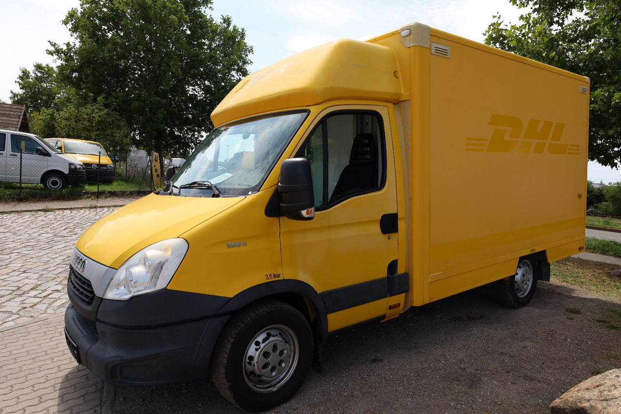 Iveco Daily/ Regalsystem/Luftfeder/KURZ/1. Hand - Box van: picture 2 Iveco Daily/ Regalsystem/Luftfeder/KURZ/1. Hand - Box van: picture 2