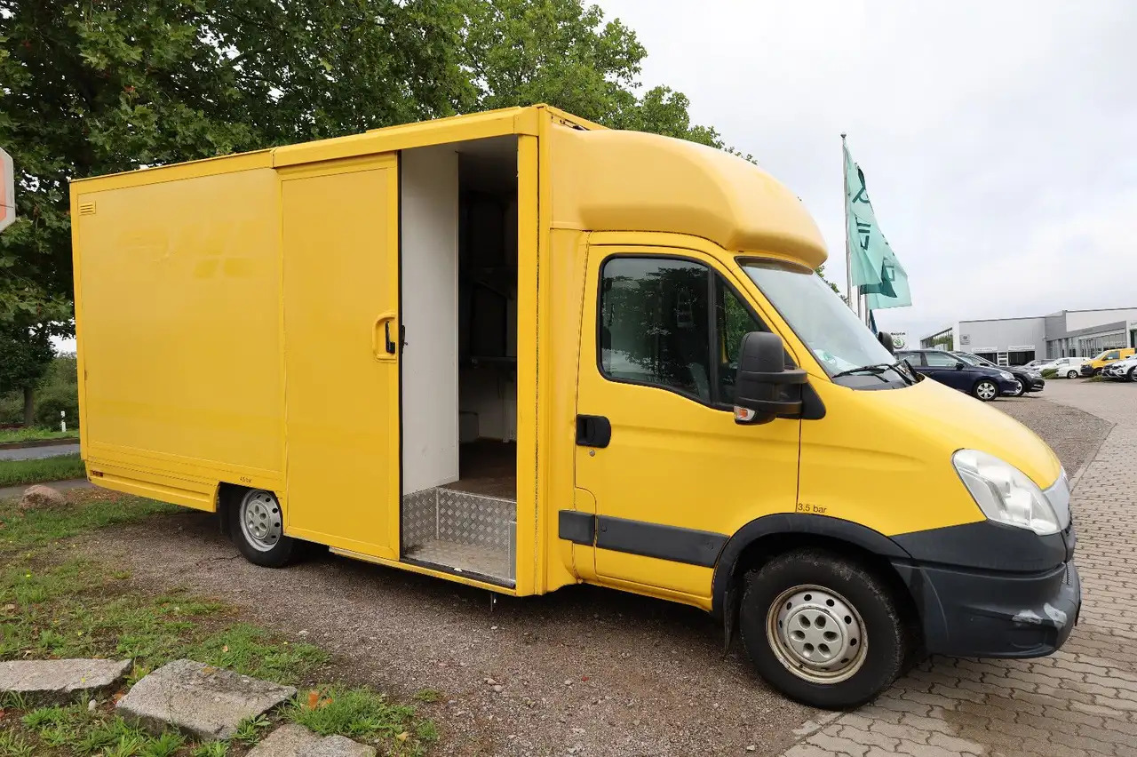 Iveco IS35SI2AA Daily/ Regalsystem/Luftfeder/1. Hand/ - Box van: picture 5 Iveco IS35SI2AA Daily/ Regalsystem/Luftfeder/1. Hand/ - Box van: picture 5