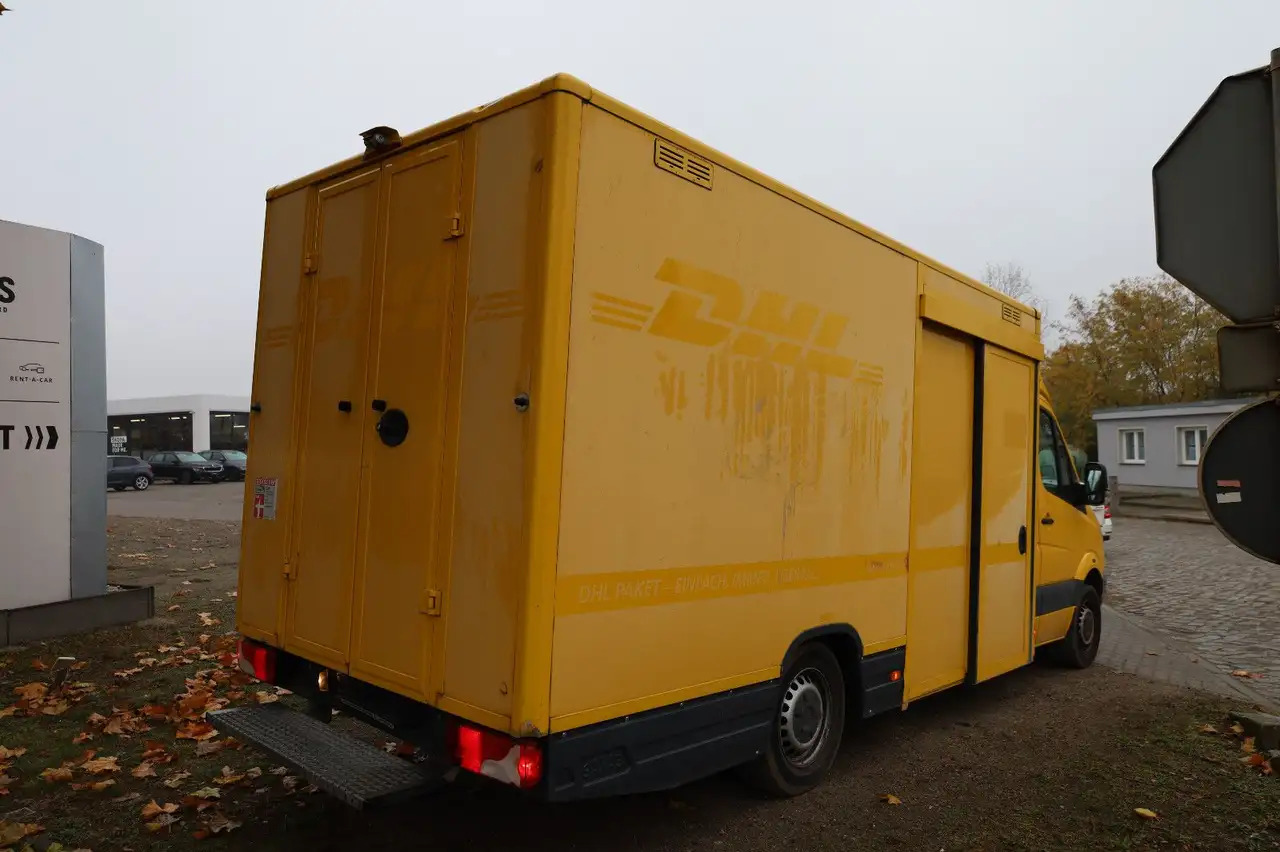 Mercedes-Benz Sprinter II Pritsche/ Koffer/Regalsystem - Box van: picture 4 Mercedes-Benz Sprinter II Pritsche/ Koffer/Regalsystem - Box van: picture 4