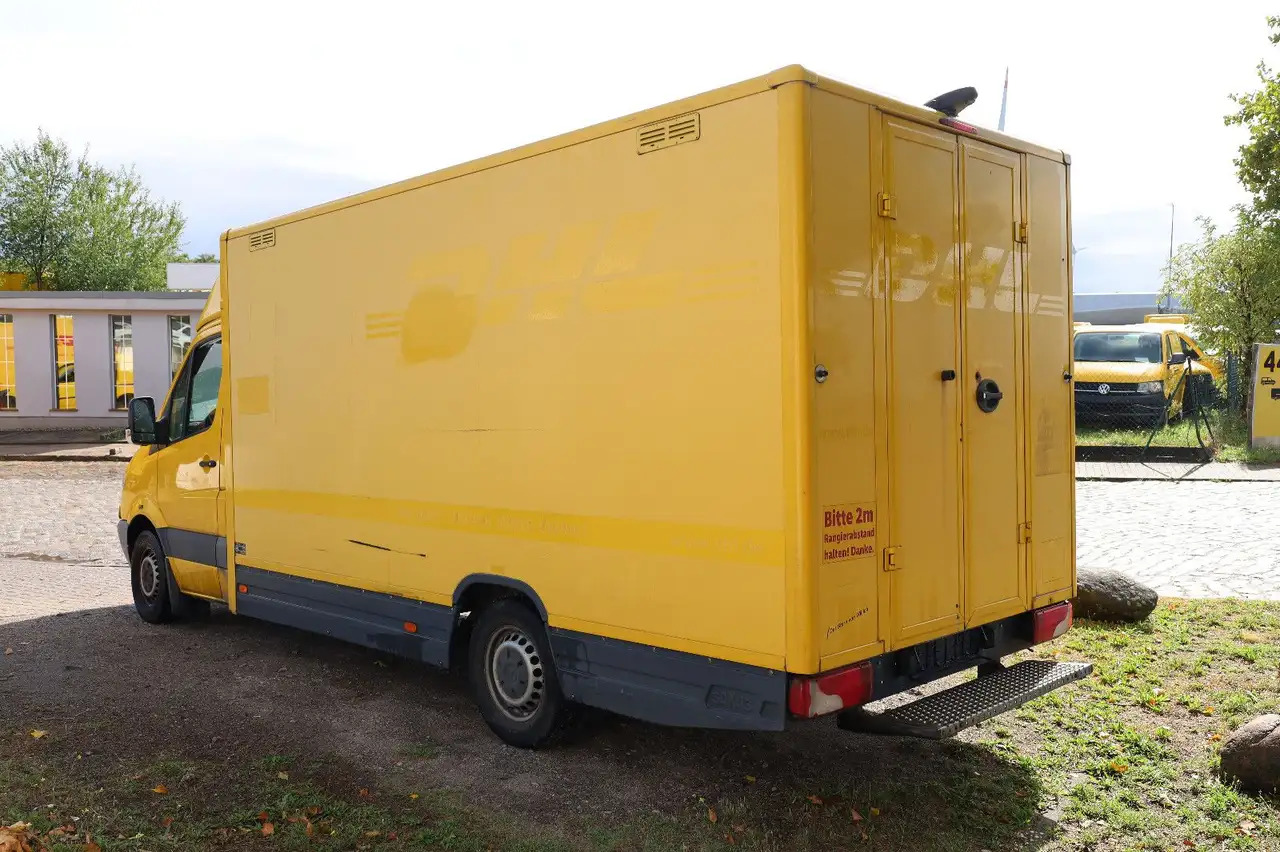 Mercedes-Benz Sprinter II Pritsche/ Koffer/Regalsystem - Box van: picture 4 Mercedes-Benz Sprinter II Pritsche/ Koffer/Regalsystem - Box van: picture 4