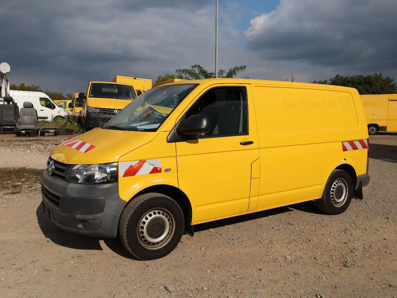 Volkswagen T5 Transporter/ 2.0 TDI/EU5/Werkstattfahrzeug - Panel van, Municipal/ Special vehicle: picture 2 Volkswagen T5 Transporter/ 2.0 TDI/EU5/Werkstattfahrzeug - Panel van, Municipal/ Special vehicle: picture 2