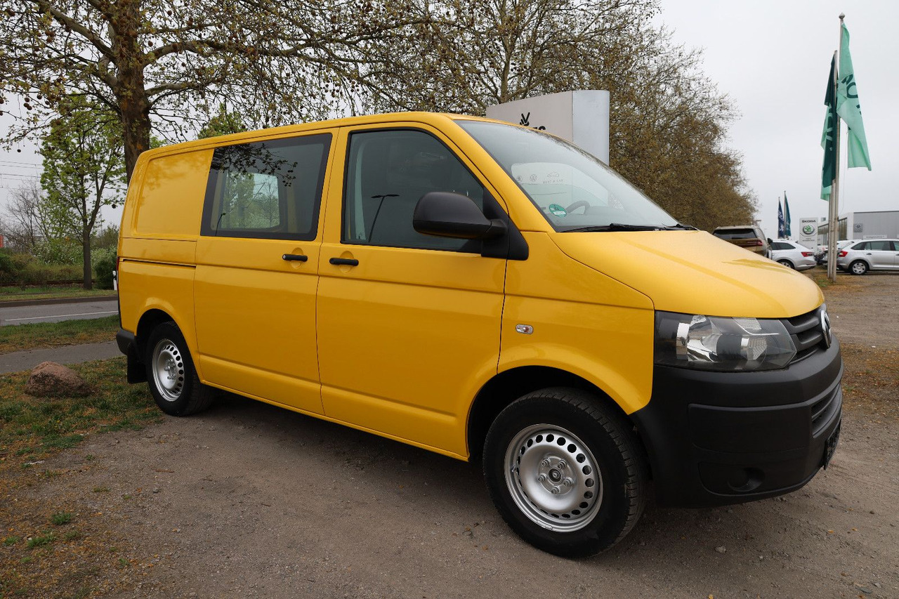 Volkswagen T5 Transporter Kasten-Kombi 2.0 TDI/EU5 - Small van: picture 2 Volkswagen T5 Transporter Kasten-Kombi 2.0 TDI/EU5 - Small van: picture 2