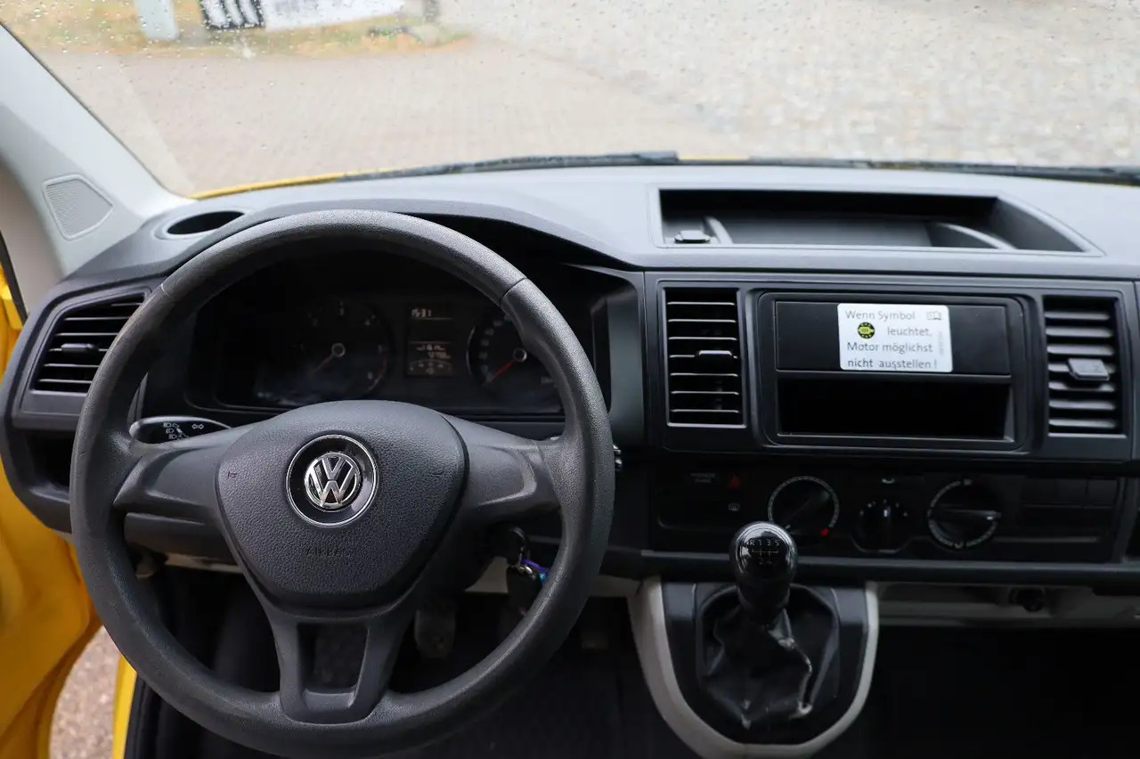 Car Volkswagen T6: picture 9