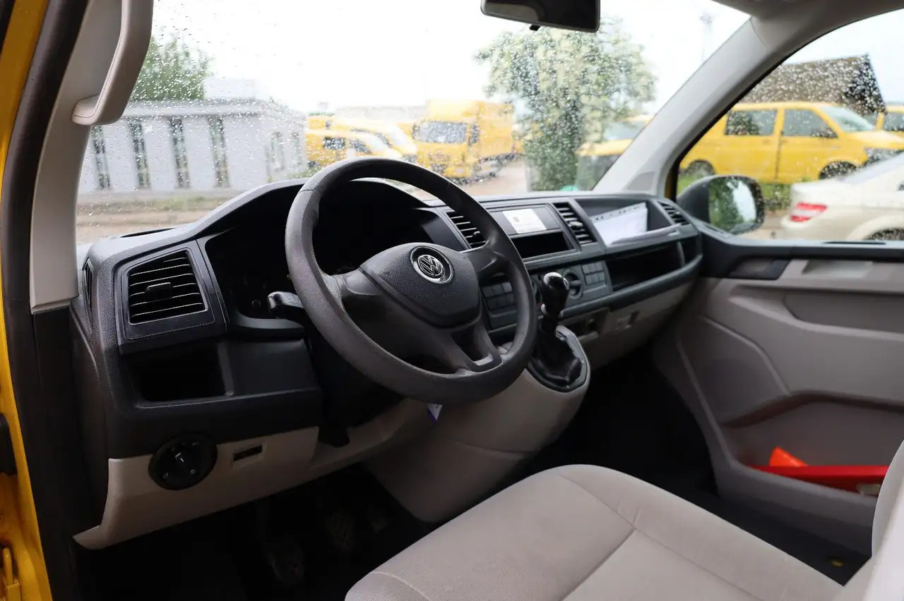 Car Volkswagen T6: picture 7
