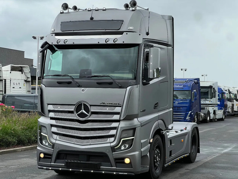 Mercedes-Benz Actros 1863 GIGASPACE*ACTROS L 1863*Full OPTIONS* - Tractor unit: picture 1 Mercedes-Benz Actros 1863 GIGASPACE*ACTROS L 1863*Full OPTIONS* - Tractor unit: picture 1