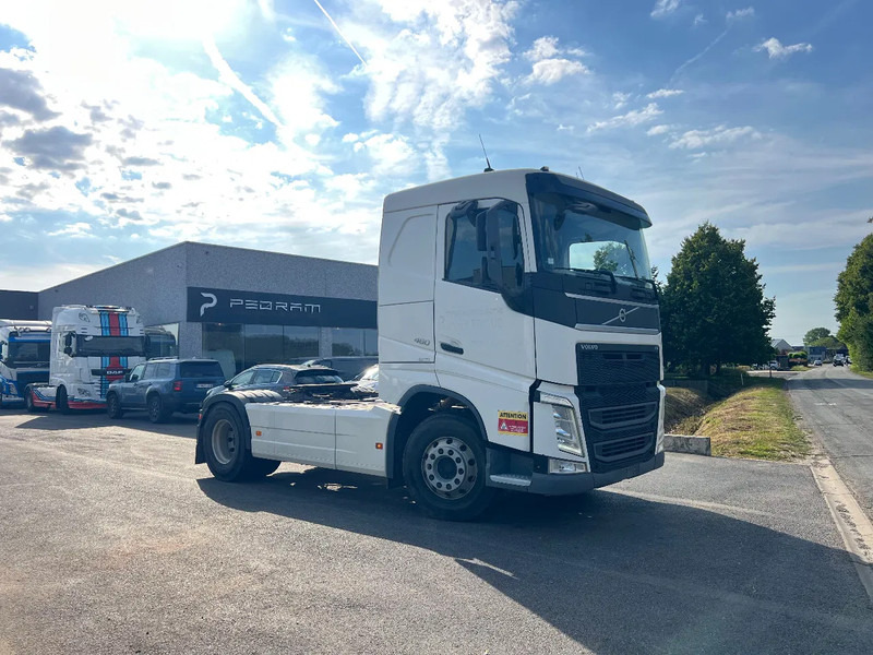Volvo FH 460 LOWROOF 2015 460 PTO - Tractor unit: picture 1 Volvo FH 460 LOWROOF 2015 460 PTO - Tractor unit: picture 1