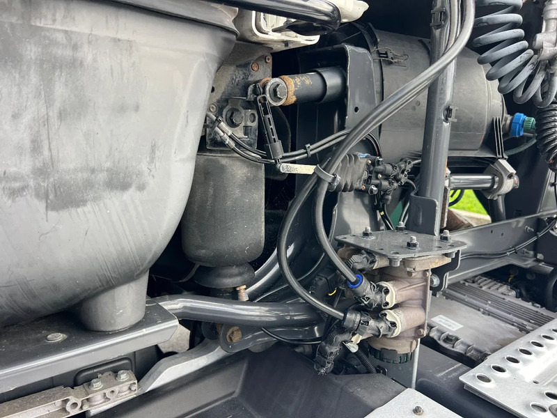 Tractor unit Volvo FH 500 Park cool**2xdieseltanks**Fridge**FH500 2017**: picture 16