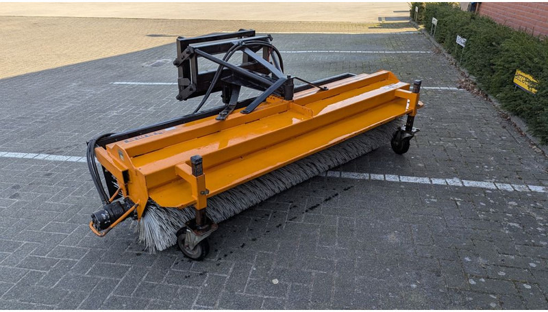 Bema Bema 25 Veegmachine - Cleaning machinery: picture 1 Bema Bema 25 Veegmachine - Cleaning machinery: picture 1