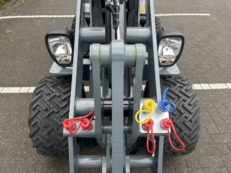 Giant Tobroco G1500 - Skid steer loader: picture 5 Giant Tobroco G1500 - Skid steer loader: picture 5