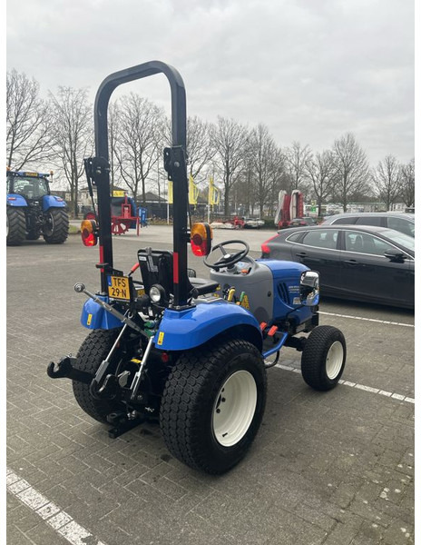 New Holland BOOMER 25 - Farm tractor: picture 4 New Holland BOOMER 25 - Farm tractor: picture 4