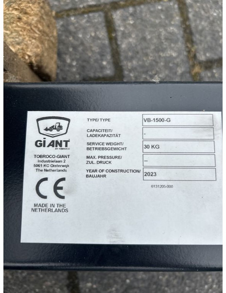 Tobroco Veegborstel 150 cm Giant aanspan - Broom for Construction machinery: picture 5 Tobroco Veegborstel 150 cm Giant aanspan - Broom for Construction machinery: picture 5