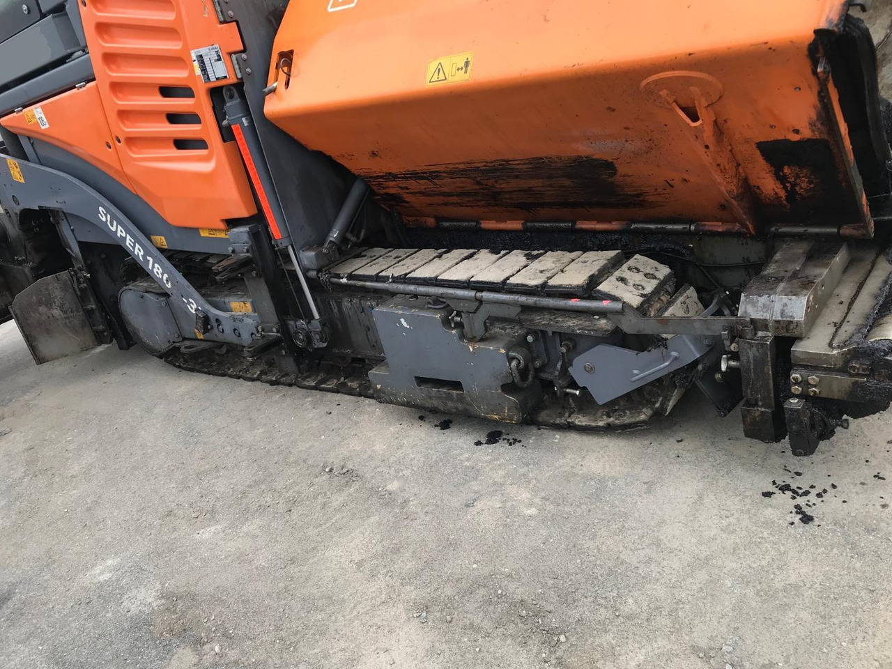 Asphalt paver Vögele SUPER 1800-3i: picture 13