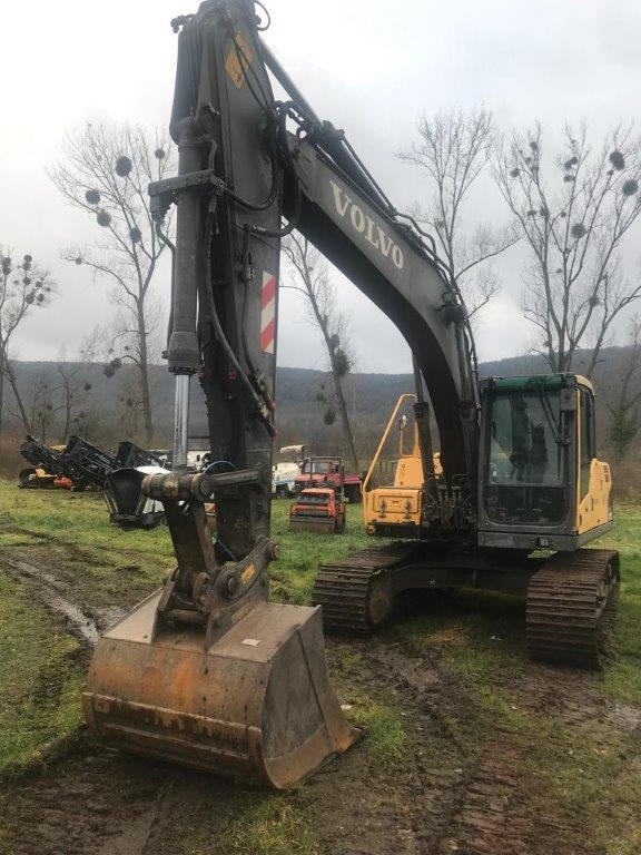 Crawler excavator Volvo EC 160 CL well: picture 28