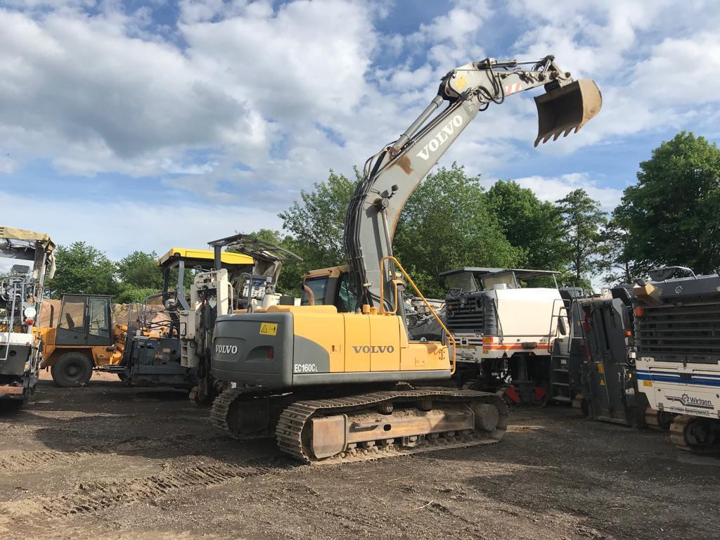 Crawler excavator Volvo EC 160 CL well: picture 36