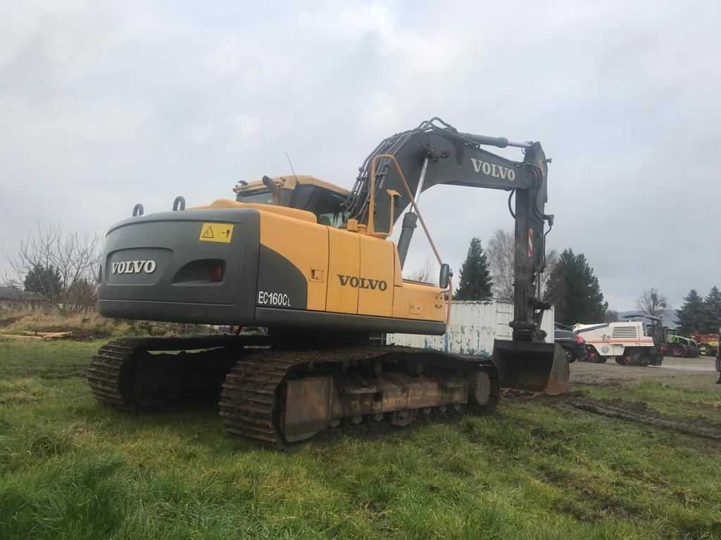 Crawler excavator Volvo EC 160 CL well: picture 7