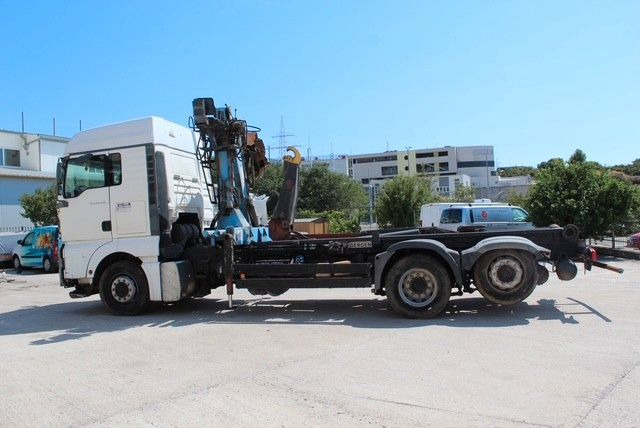 MAN TGA 26.360 FG 6x2 LL GERGEN Abroll + Penz Kran - Hook lift truck, Crane truck: picture 5 MAN TGA 26.360 FG 6x2 LL GERGEN Abroll + Penz Kran - Hook lift truck, Crane truck: picture 5