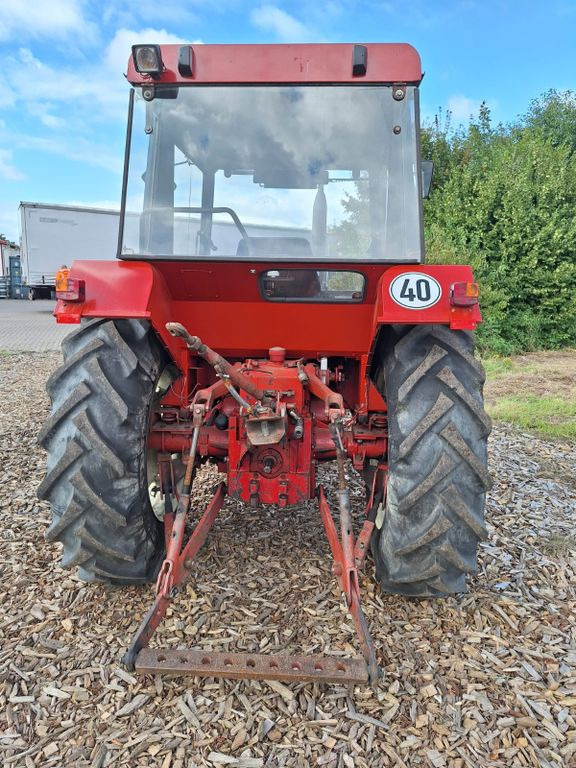 IHC 833 Allrad Kabine IHC 833 Allrad Kabine - Farm tractor: picture 5 IHC 833 Allrad Kabine IHC 833 Allrad Kabine - Farm tractor: picture 5