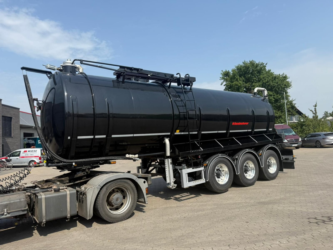 Kässbohrer K.STN L 30 Edelstahl Tanker Gülle Naturabfall - Tank semi-trailer: picture 4 Kässbohrer K.STN L 30 Edelstahl Tanker Gülle Naturabfall - Tank semi-trailer: picture 4