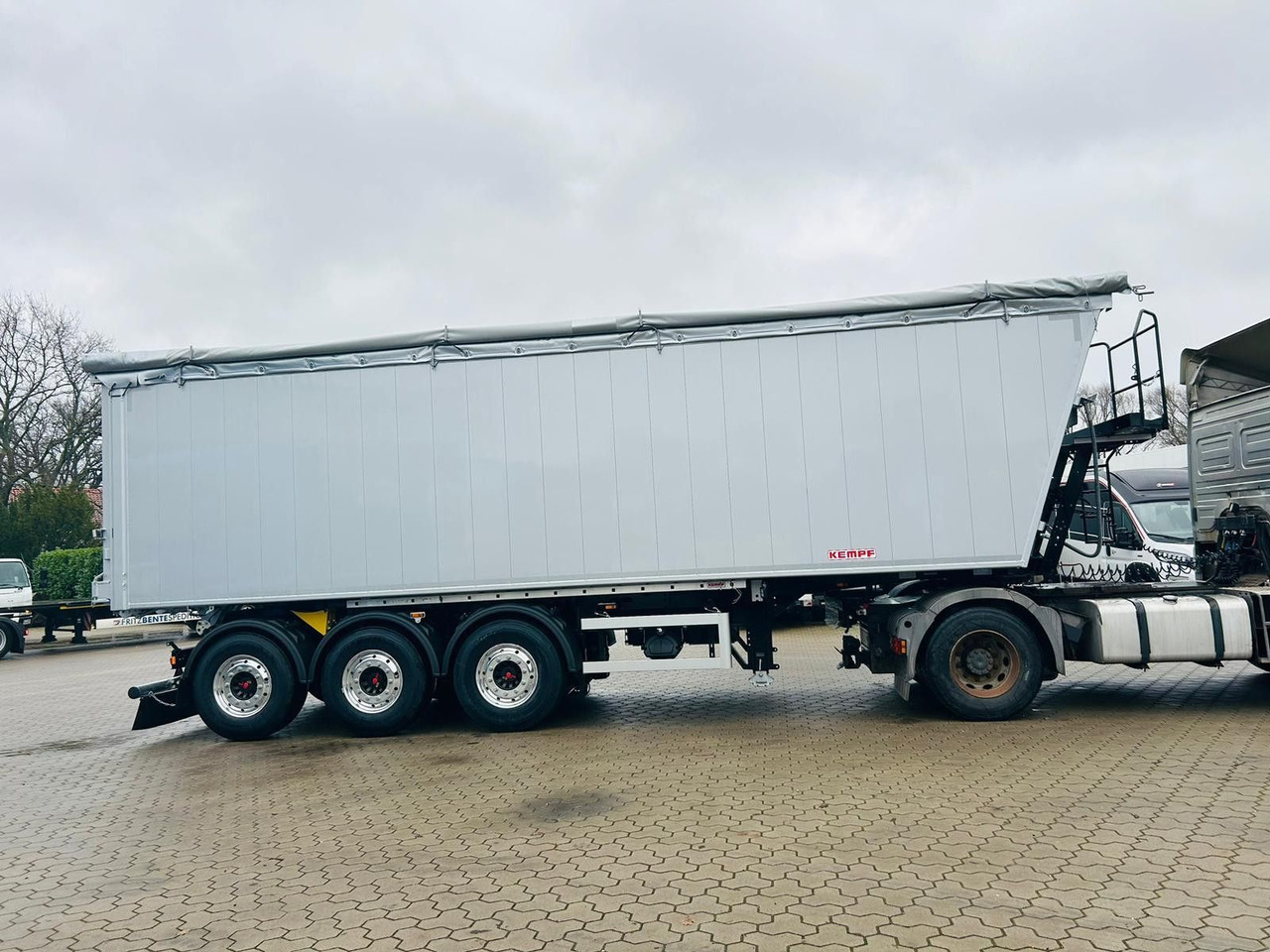 Tipper semi-trailer Kempf SKM 36/3 AK Alu Kipper 55 m³ Waschgerät: picture 6