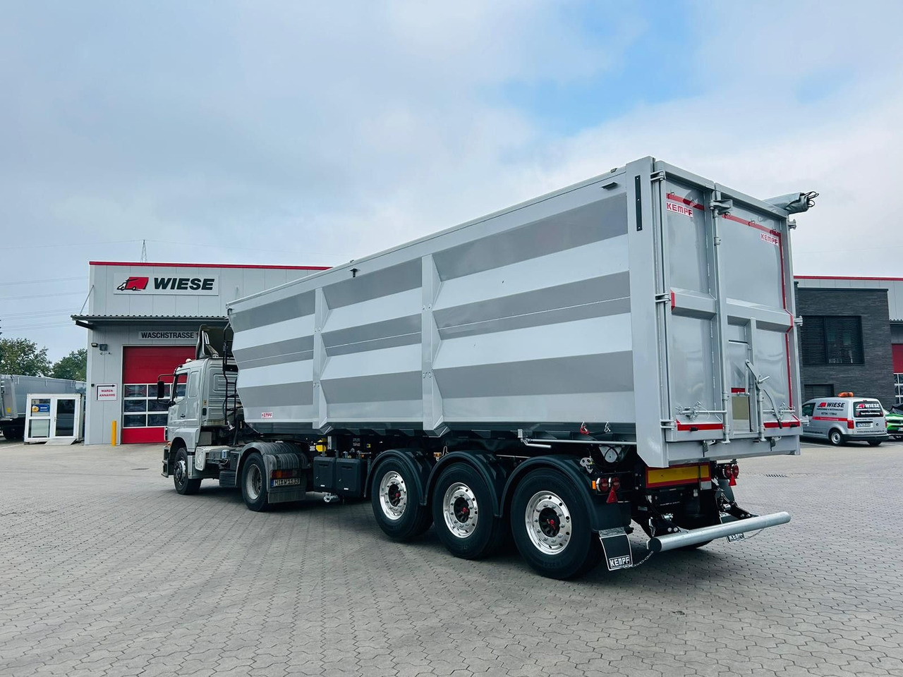 Kempf SKM 36/3 SHL-Light 3-Achs Stahl Kipper 51m³ - Tipper semi-trailer: picture 4 Kempf SKM 36/3 SHL-Light 3-Achs Stahl Kipper 51m³ - Tipper semi-trailer: picture 4