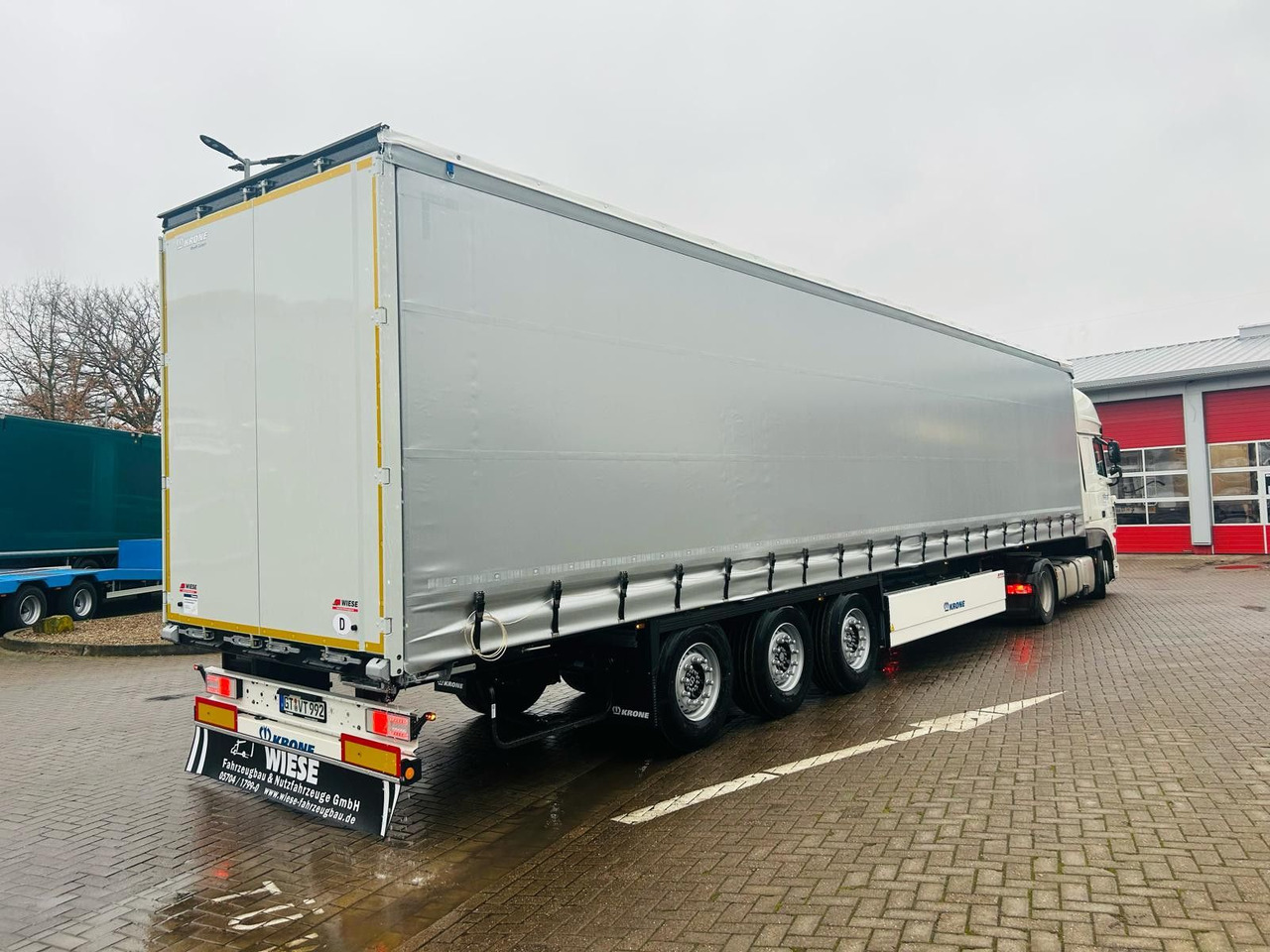 Krone SDP 27 - 5 Stück sofort verfügbar! - Curtainsider semi-trailer: picture 1 Krone SDP 27 - 5 Stück sofort verfügbar! - Curtainsider semi-trailer: picture 1