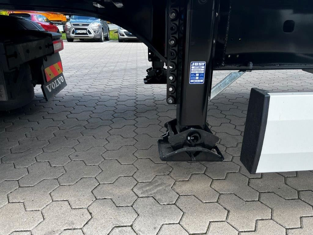 Closed box semi-trailer Krone SZK 18 Koffer Event Mega-Koffer 2.900 mm Höhe: picture 12