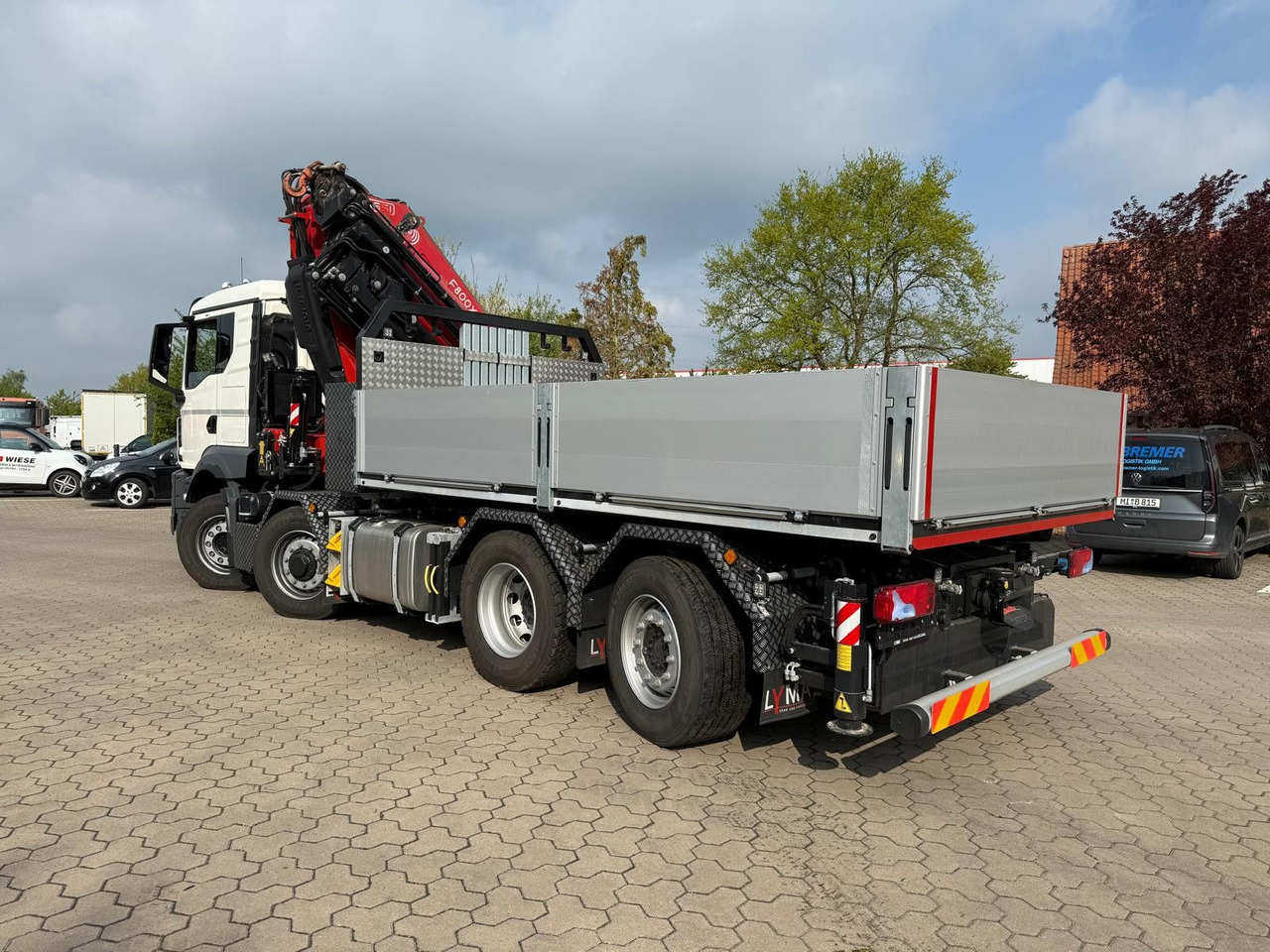 MAN 35.520 8x4 Kran Fassi F800, OHNE ABSTÜTZÜBERWACH - Dropside/ Flatbed truck, Crane truck: picture 1 MAN 35.520 8x4 Kran Fassi F800, OHNE ABSTÜTZÜBERWACH - Dropside/ Flatbed truck, Crane truck: picture 1