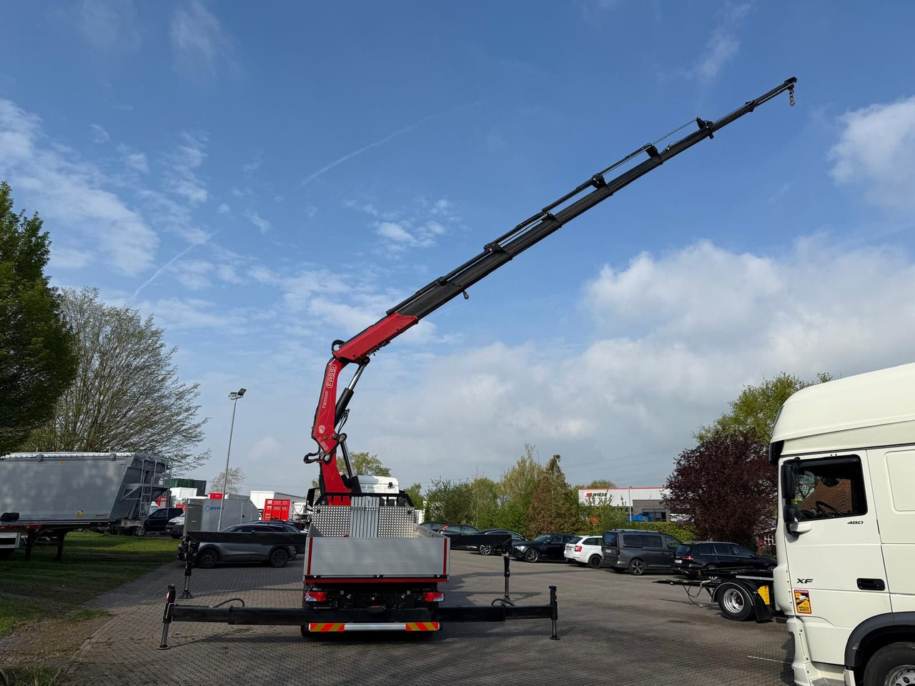 MAN 35.520 8x4 mit Kran Fassi F800 RA2.28 - Dropside/ Flatbed truck, Crane truck: picture 4 MAN 35.520 8x4 mit Kran Fassi F800 RA2.28 - Dropside/ Flatbed truck, Crane truck: picture 4