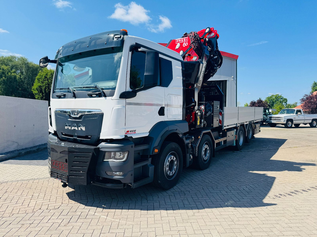 Dropside/ Flatbed truck, Crane truck MAN TGS 32.510 mit F710 Frontkran sofort: picture 6