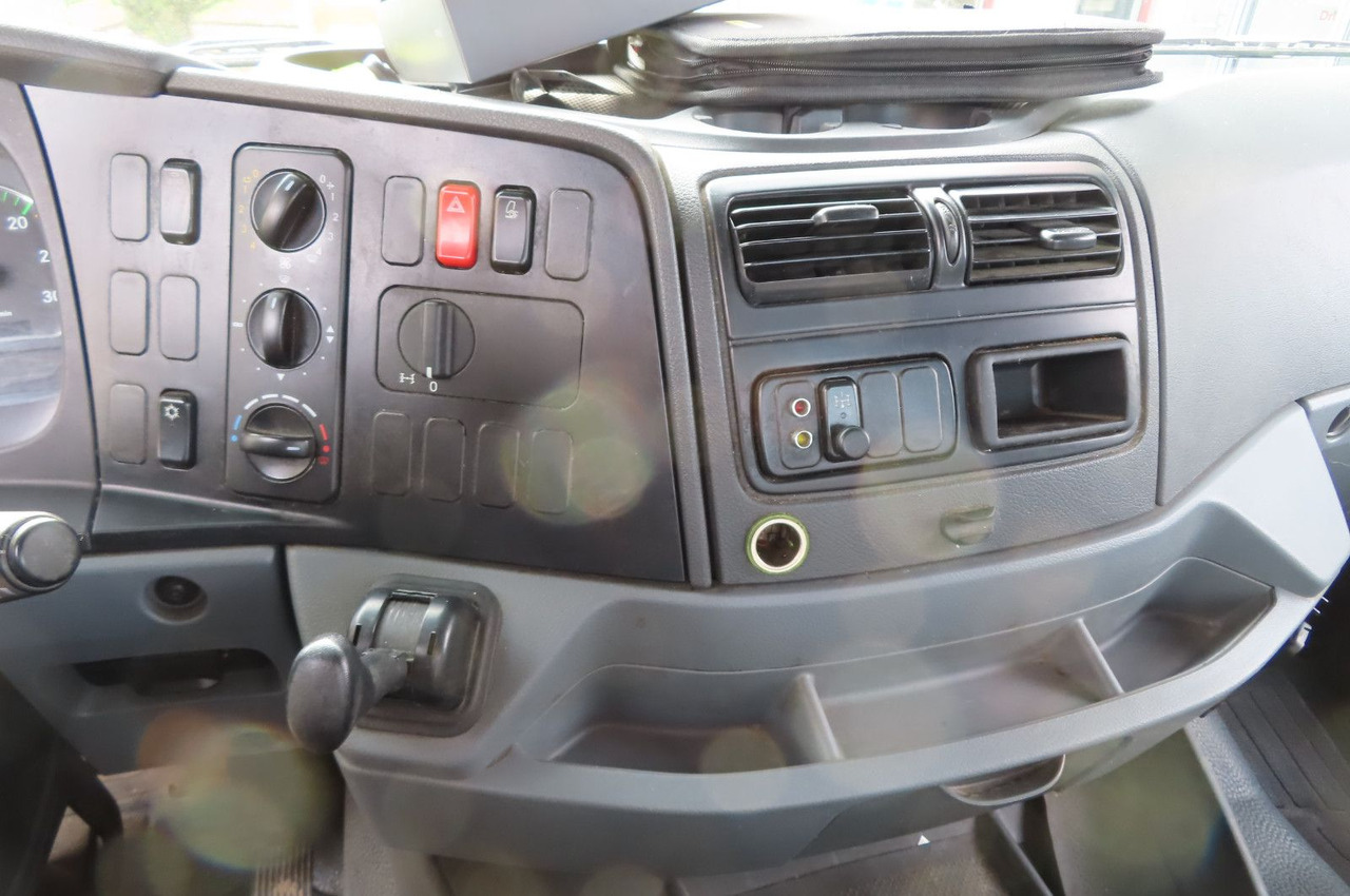 Mercedes-Benz Axor  1833 L - Glastransporter Kran Palfinger on lease Mercedes-Benz Axor  1833 L - Glastransporter Kran Palfinger: picture 12