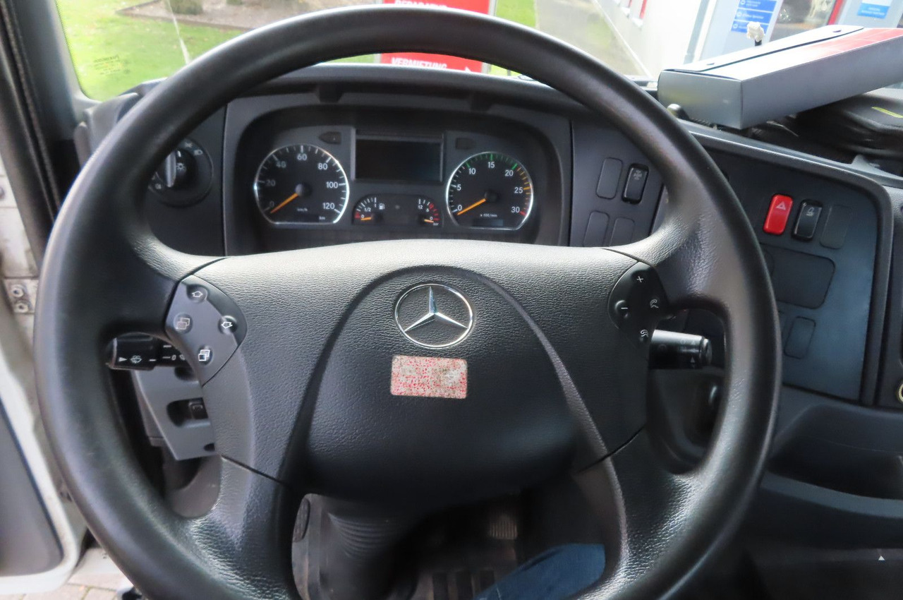 Mercedes-Benz Axor  1833 L - Glastransporter Kran Palfinger on lease Mercedes-Benz Axor  1833 L - Glastransporter Kran Palfinger: picture 11