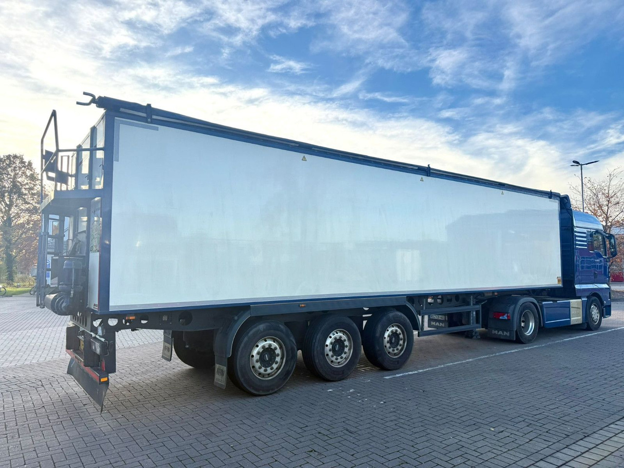 Dewagtere Kartoffelbandauflieger - Semi-trailer: picture 4 Dewagtere Kartoffelbandauflieger - Semi-trailer: picture 4