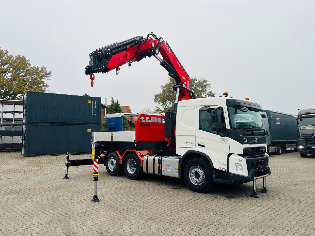 Volvo FMX 540 6x2 mit Kran Fassi F545.2.28 - Tractor unit: picture 3 Volvo FMX 540 6x2 mit Kran Fassi F545.2.28 - Tractor unit: picture 3