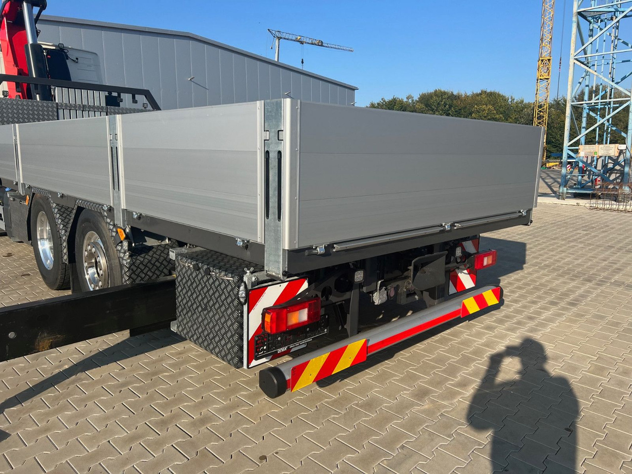 Volvo FH 500 8x2 Kran F710 RA2.26 - Crane truck: picture 3 Volvo FH 500 8x2 Kran F710 RA2.26 - Crane truck: picture 3