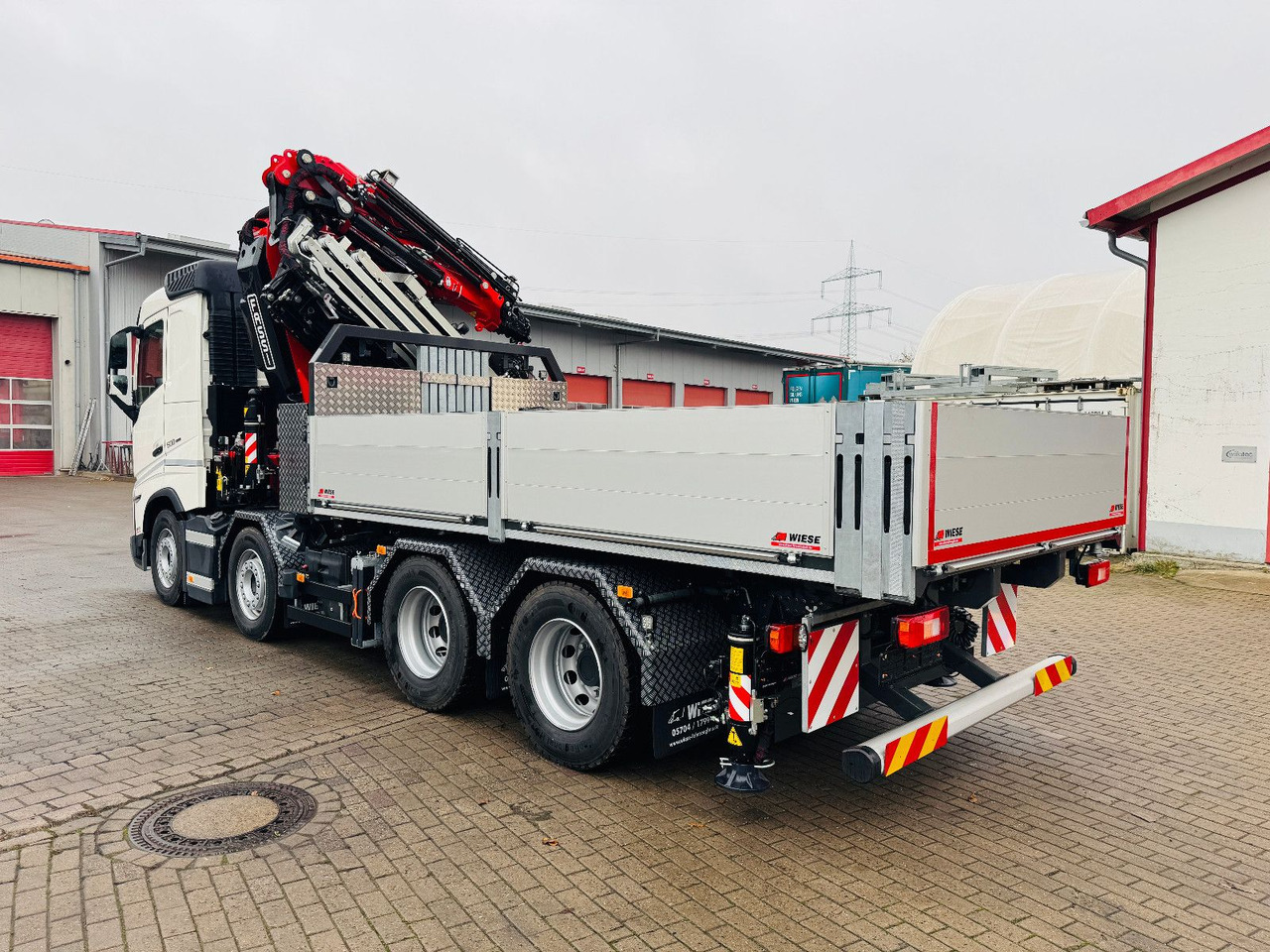 Volvo FH 500 8x4 Kran F710 RA2.27 Jib & Winde Sofort - Dropside/ Flatbed truck, Crane truck: picture 5 Volvo FH 500 8x4 Kran F710 RA2.27 Jib & Winde Sofort - Dropside/ Flatbed truck, Crane truck: picture 5