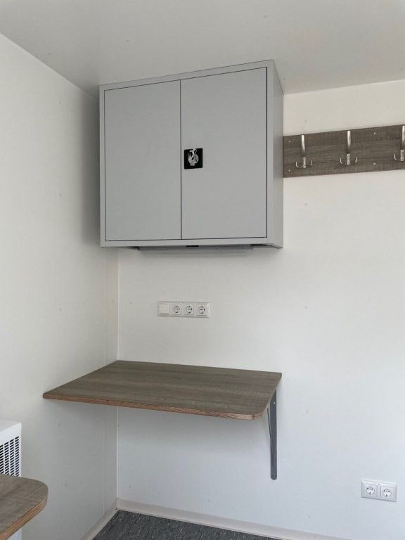 Container transporter/ Swap body trailer Wiese Abrollcontainer für Baustelle/Werkstatt/..: picture 8 Container transporter/ Swap body trailer Wiese Abrollcontainer für Baustelle/Werkstatt/..: picture 8