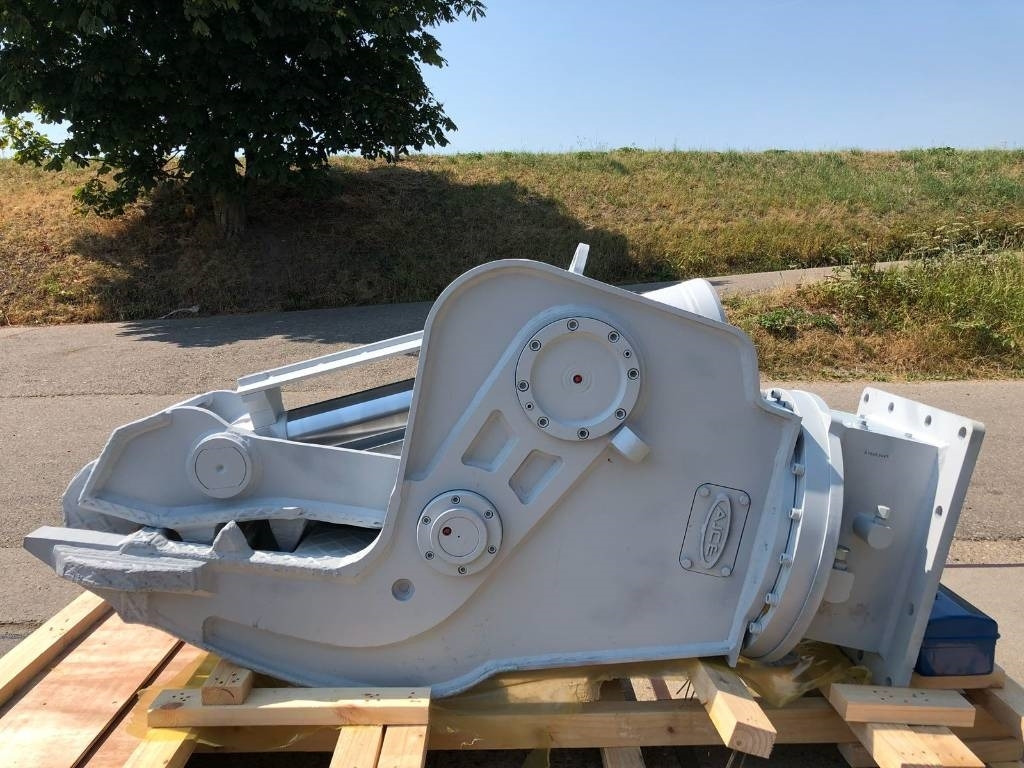 AJCE Europe APL20RV Pulverizer with Hydraulic Rota - Demolition shears for Construction machinery: picture 3 AJCE Europe APL20RV Pulverizer with Hydraulic Rota - Demolition shears for Construction machinery: picture 3