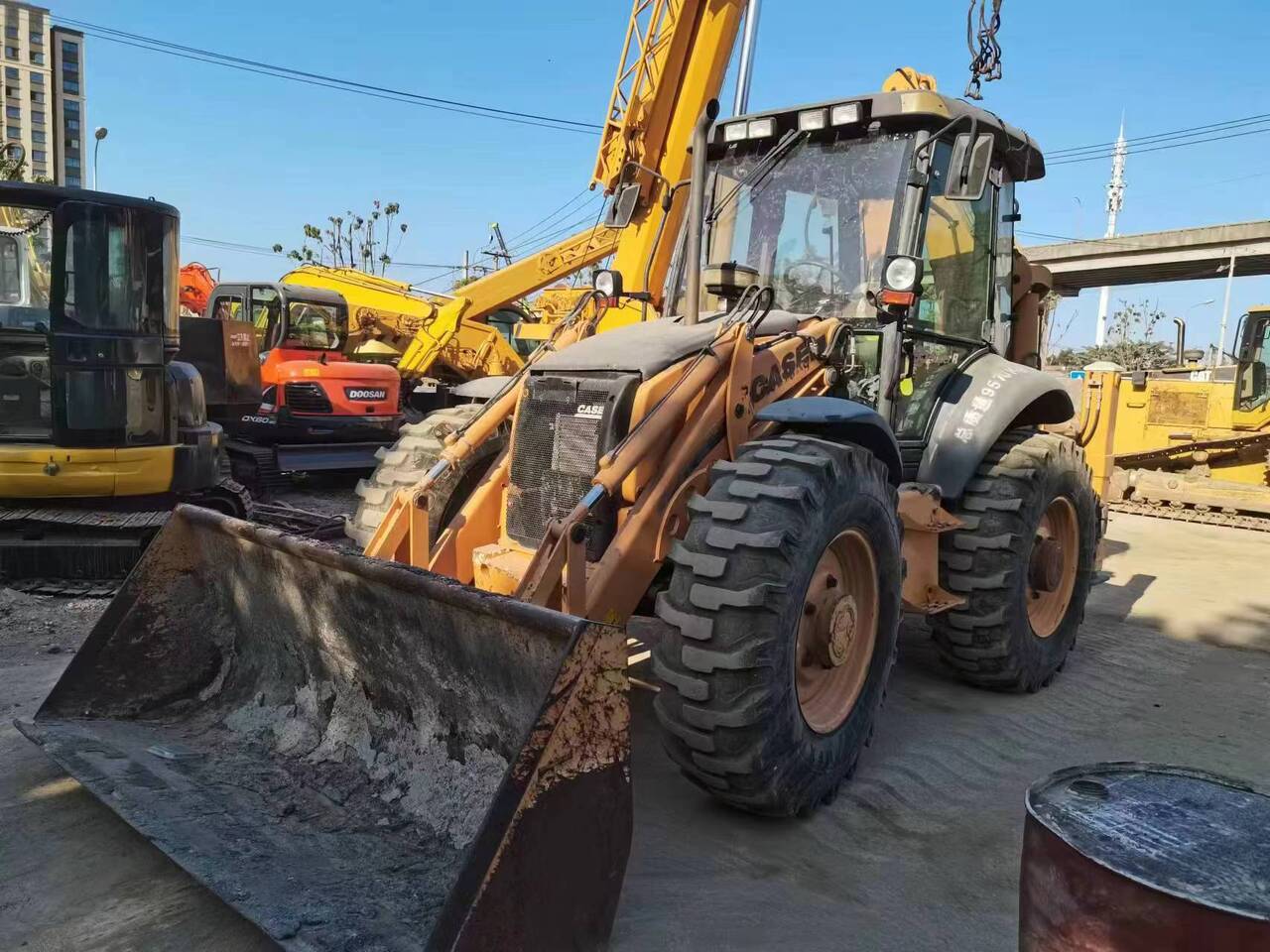 CASE 695 - Backhoe loader: picture 2 CASE 695 - Backhoe loader: picture 2