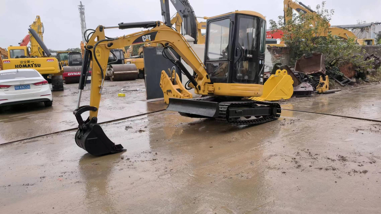CATERPILLAR 304CR - Mini excavator: picture 2 CATERPILLAR 304CR - Mini excavator: picture 2