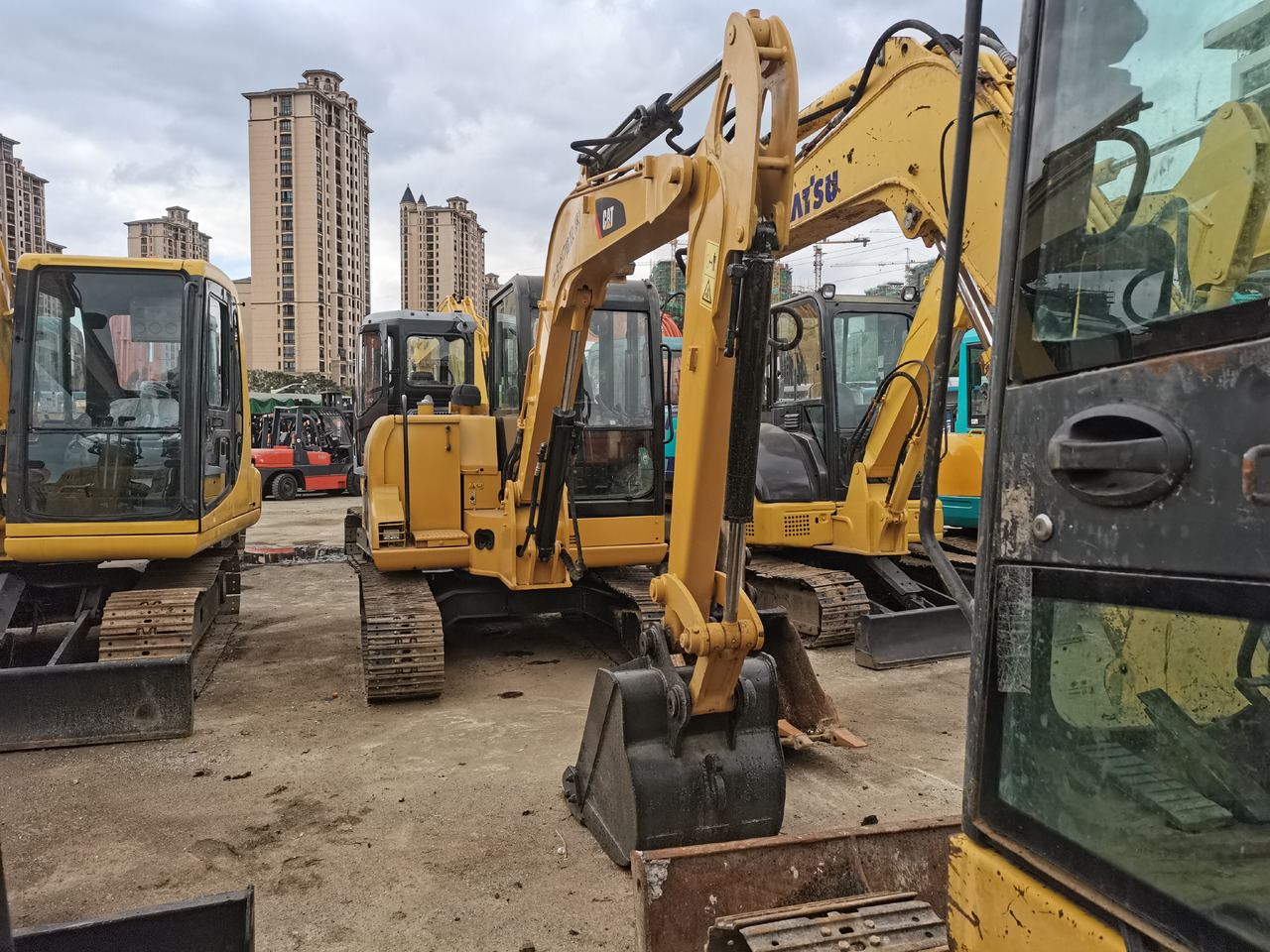 CATERPILLAR 306 - Mini excavator: picture 2 CATERPILLAR 306 - Mini excavator: picture 2