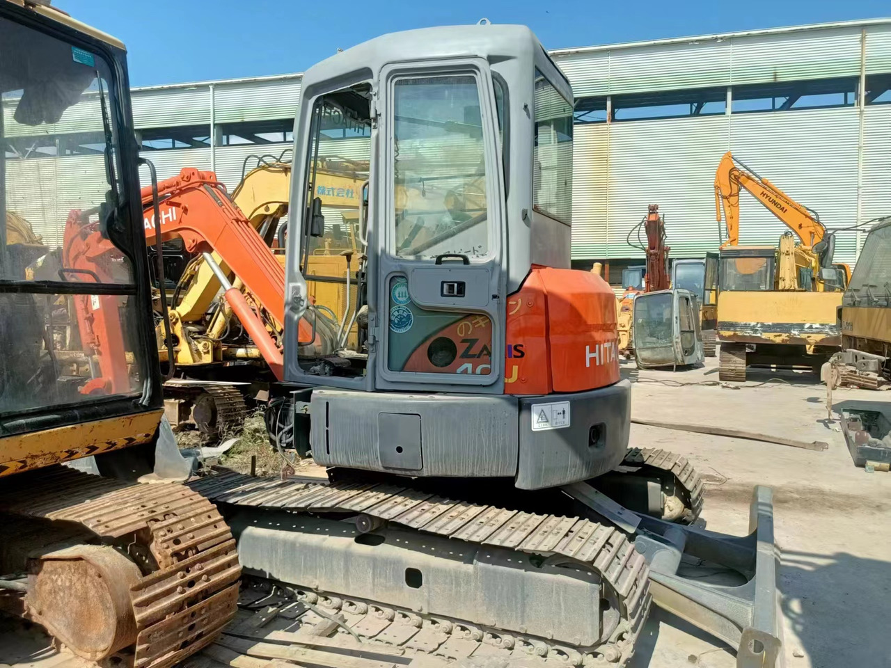 HITACHI ZX40U - Crawler excavator: picture 2 HITACHI ZX40U - Crawler excavator: picture 2
