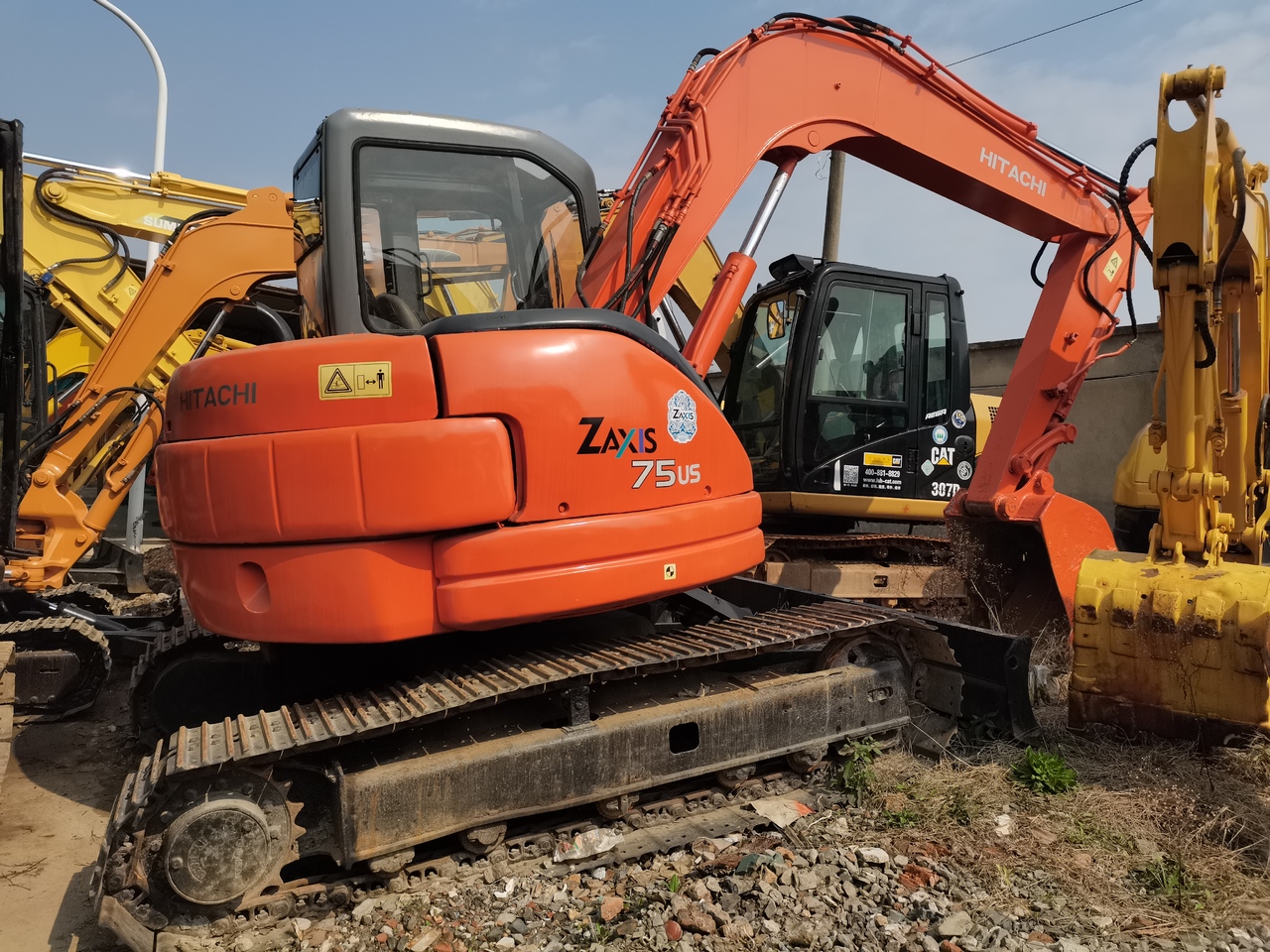 HITACHI ZX75 - Crawler excavator: picture 1 HITACHI ZX75 - Crawler excavator: picture 1