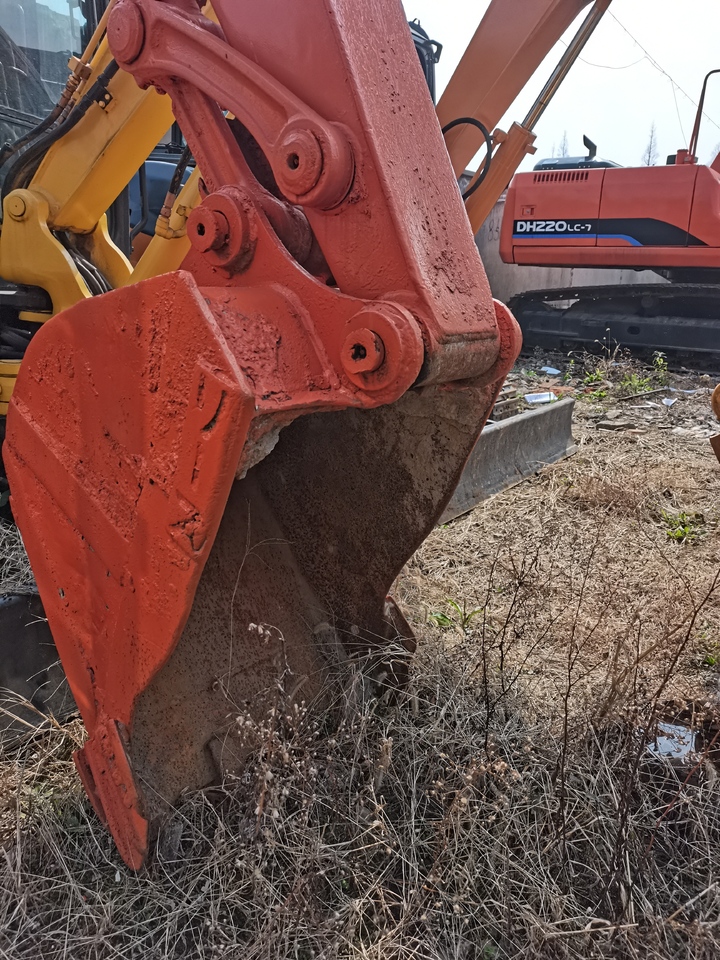 HITACHI ZX75 - Crawler excavator: picture 4 HITACHI ZX75 - Crawler excavator: picture 4
