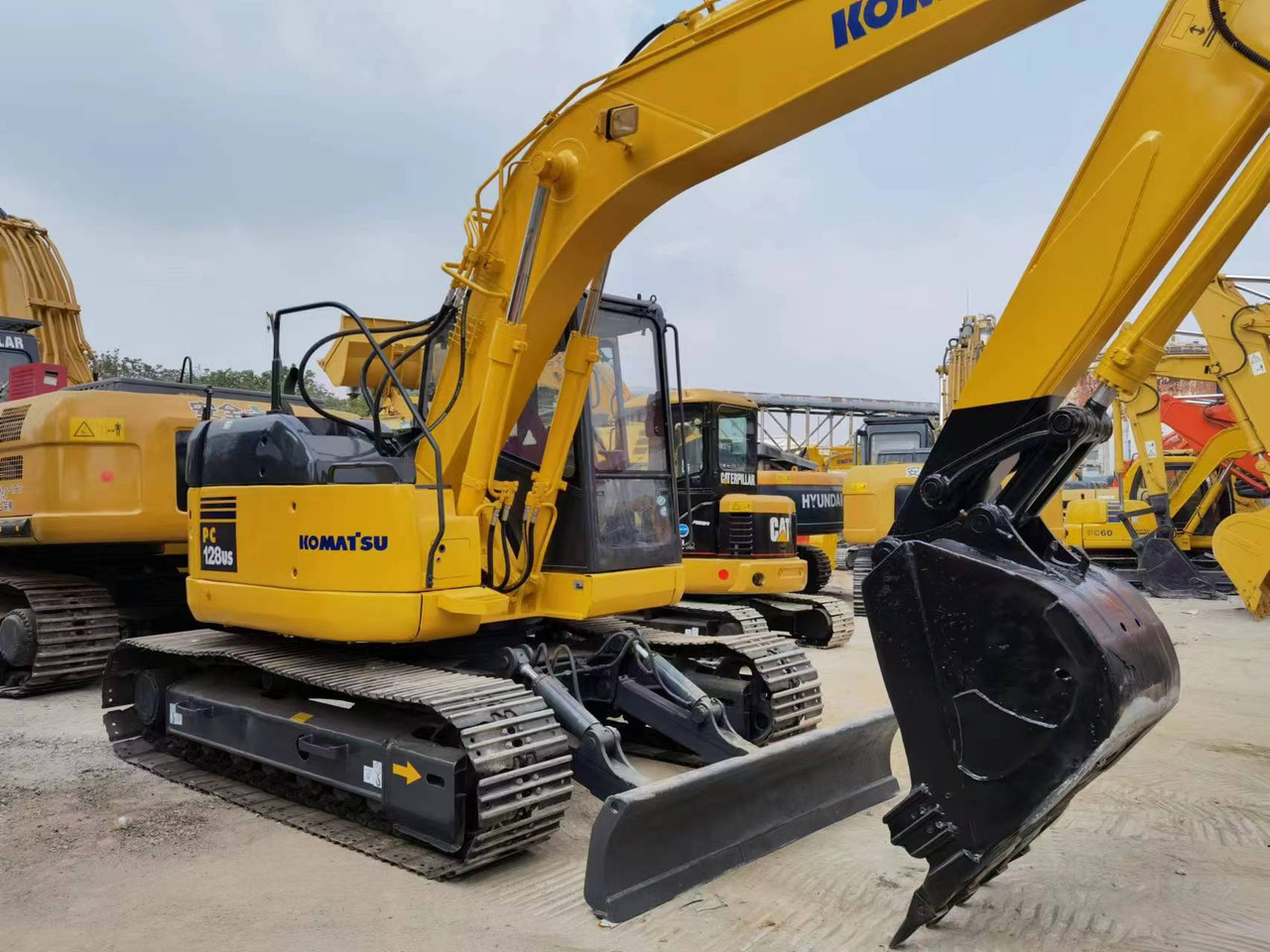 KOMATSU PC128 - Crawler excavator: picture 4 KOMATSU PC128 - Crawler excavator: picture 4