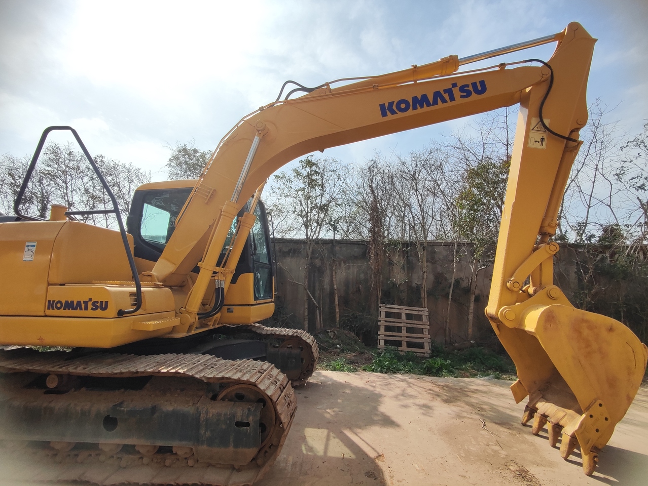 KOMATSU PC130-7 - Crawler excavator: picture 1 KOMATSU PC130-7 - Crawler excavator: picture 1