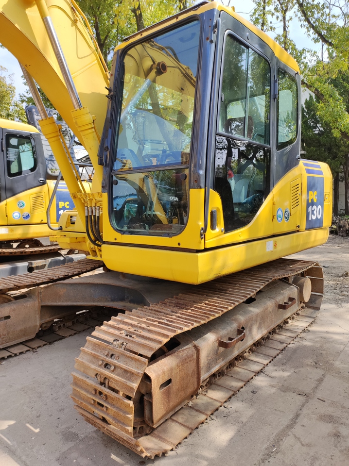 KOMATSU PC130-7 - Crawler excavator: picture 3 KOMATSU PC130-7 - Crawler excavator: picture 3