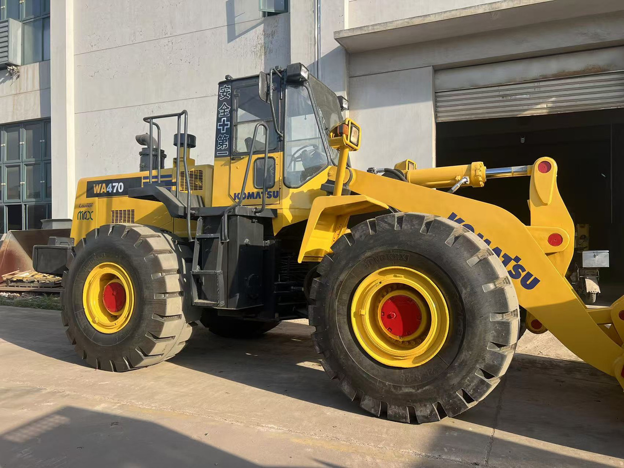 Komatsu WA470-3 - Wheel loader: picture 3 Komatsu WA470-3 - Wheel loader: picture 3